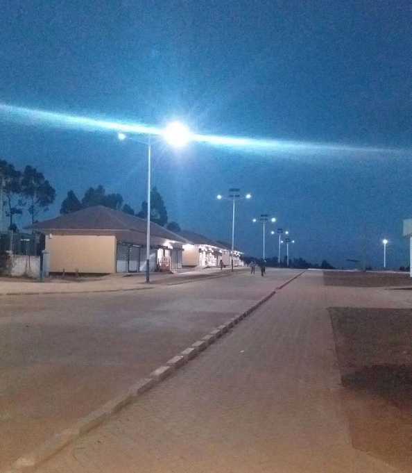 威海市非洲科特迪瓦太阳能路灯工程